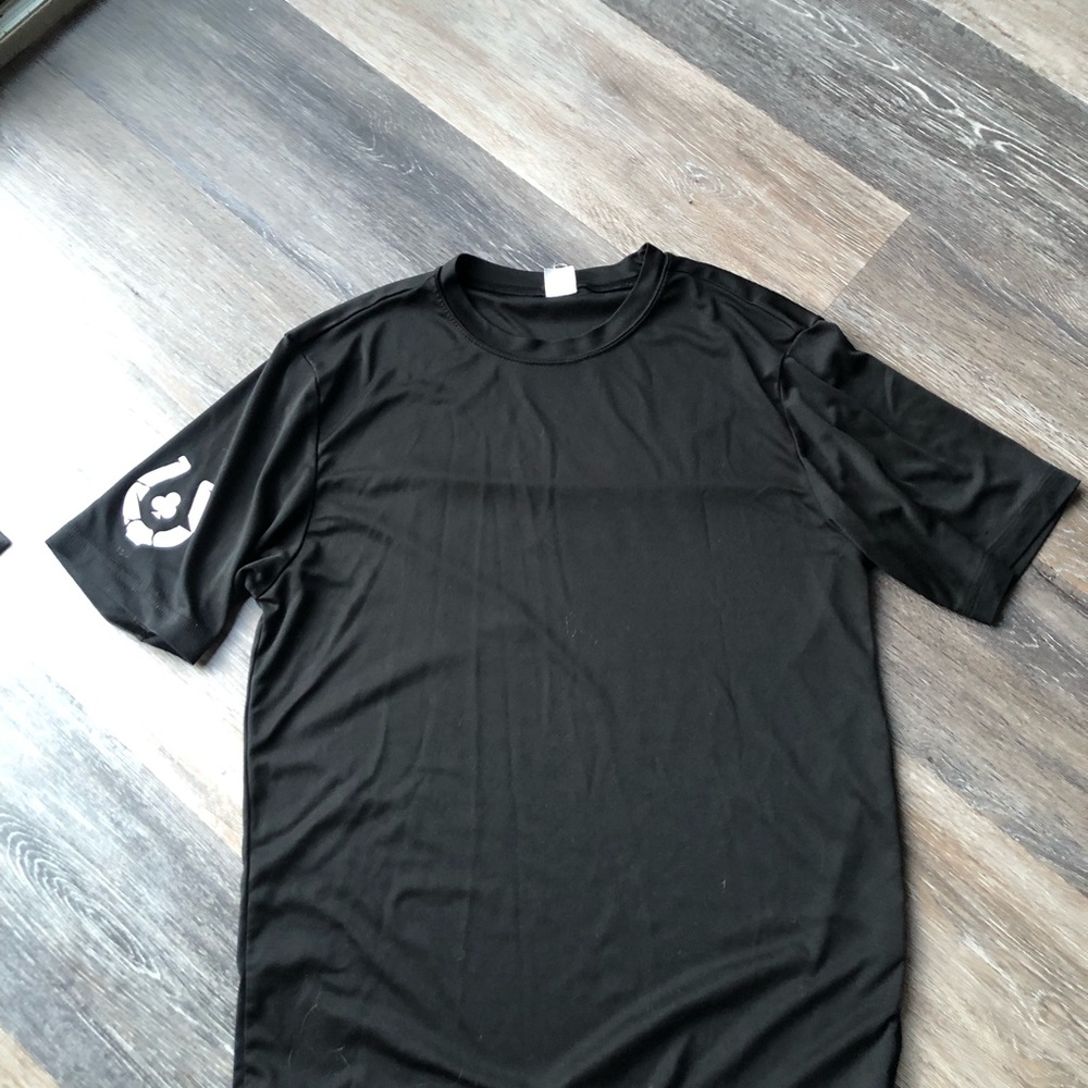 Black Athletic Men’s Crew Neck T-Shirt Size Small Rare Society